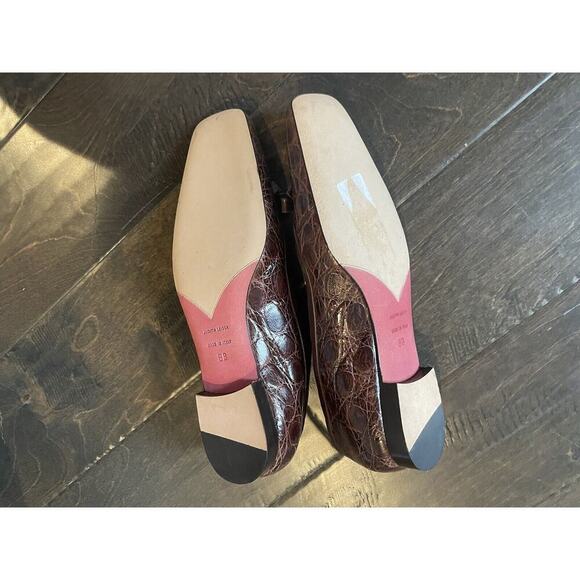 Judith Lieber Embossed Croc Pumps Size 8 - Picture 2 of 6